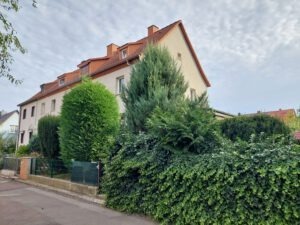 Haus im Rosengarten - Straßenansicht